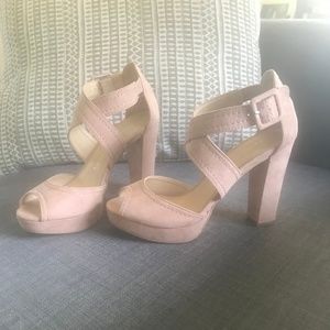Chinese Laundry Blush 4" Heels Size 6